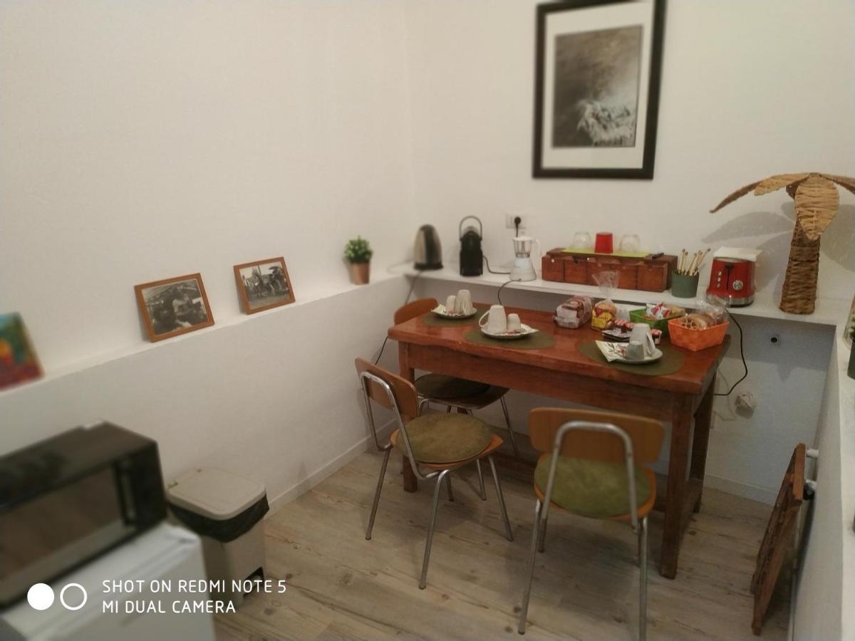 Bed and Breakfast La Libellula Rossa à Erli Extérieur photo